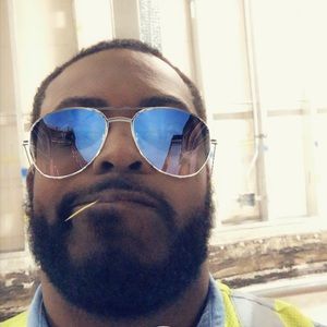 Meet your Posher, Jason